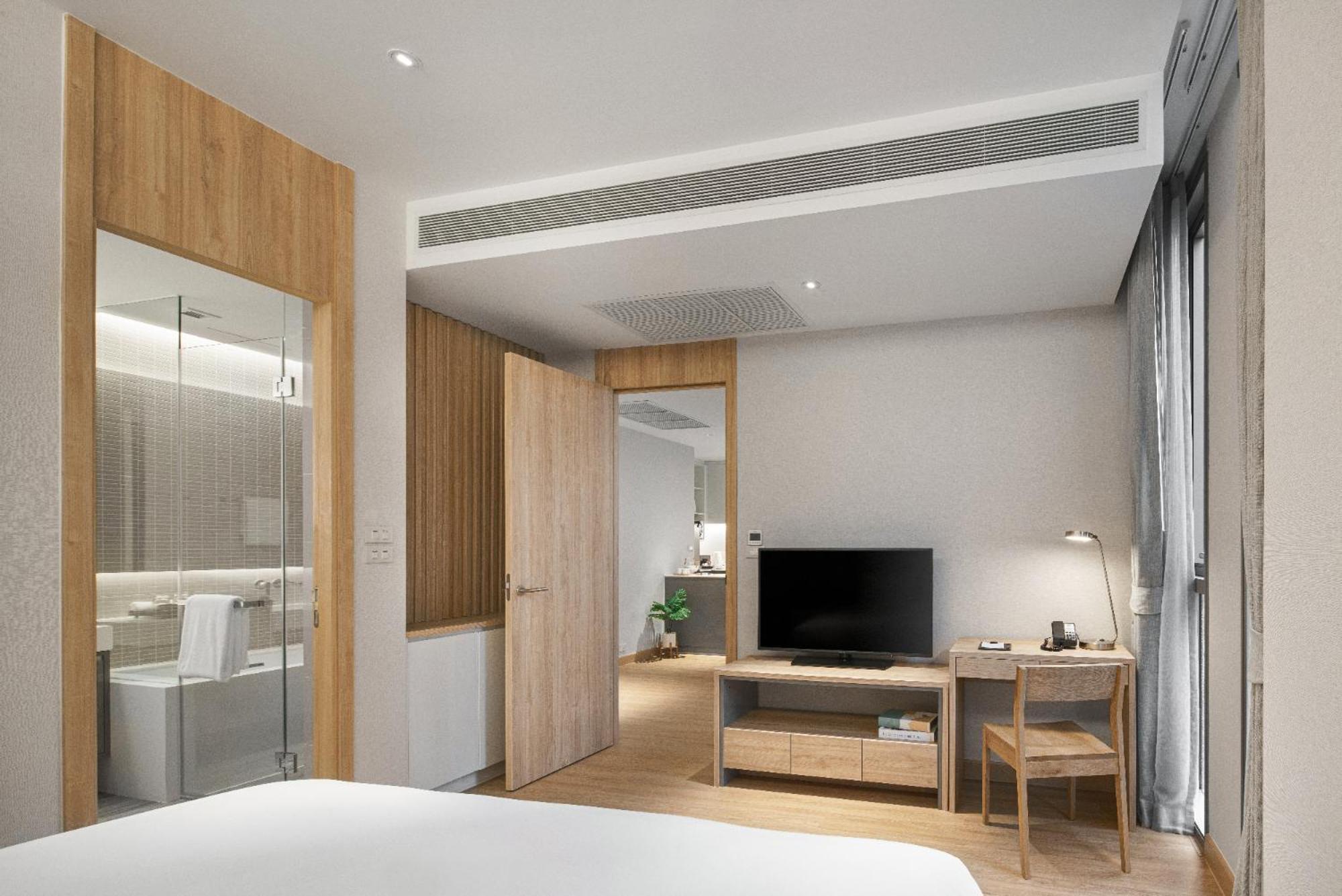 Superior One-Bedroom Apartment